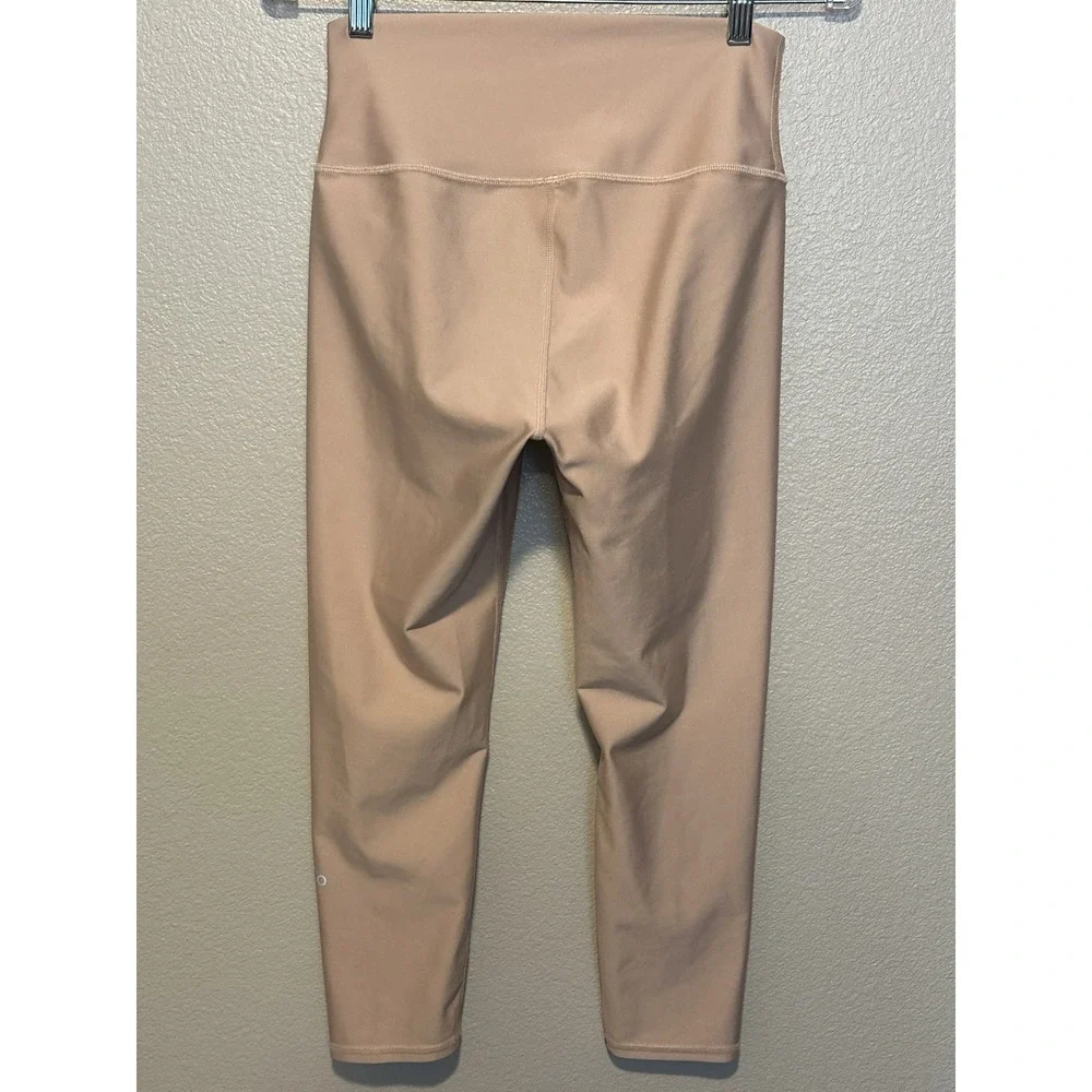ALO Yoga Women Large Airlift High Waist Capri Crop Leggings Macadamia? Workout